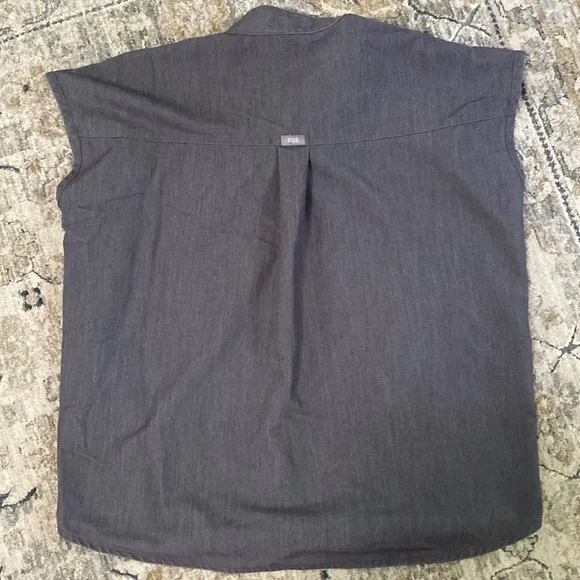 Figs scrub top - Picture 2 of 4